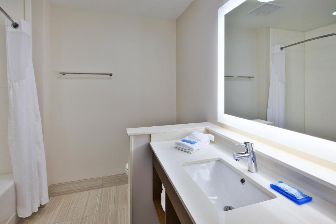 Holiday Inn Express And Suites South Hill By Ihg Ngoại thất bức ảnh